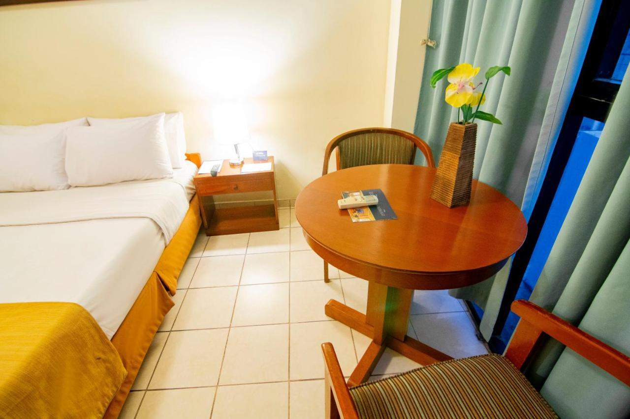 El Dorado Express Hotel Iquitos Eksteriør billede